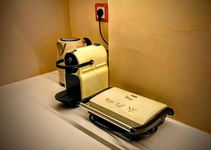 Elements- Wood & Earth By Hostandros Semesterbostad *